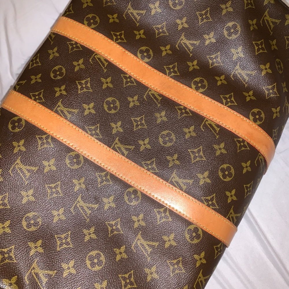 LV duffel Bag - Picture 8 of 8